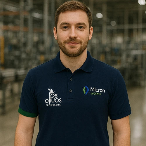 Playera polo con bordado